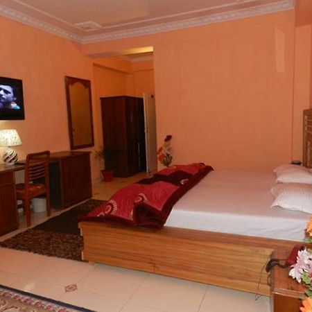 Hotel Shivalik Kasauli Exteriör bild