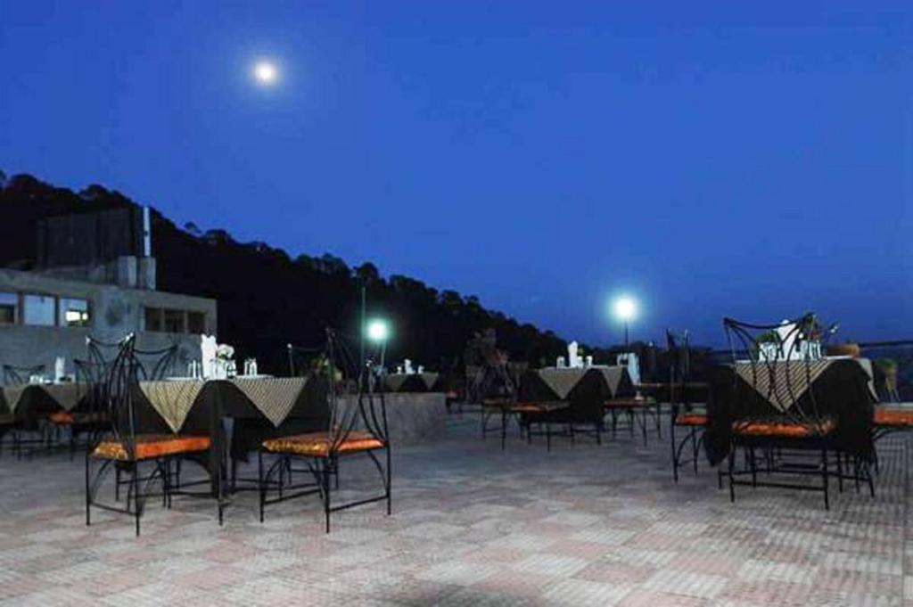 Hotel Shivalik Kasauli Exteriör bild